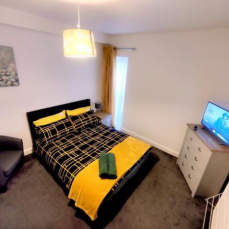 House Share With Few Ensuite Rooms Near Southmead 布里斯托 外观 照片