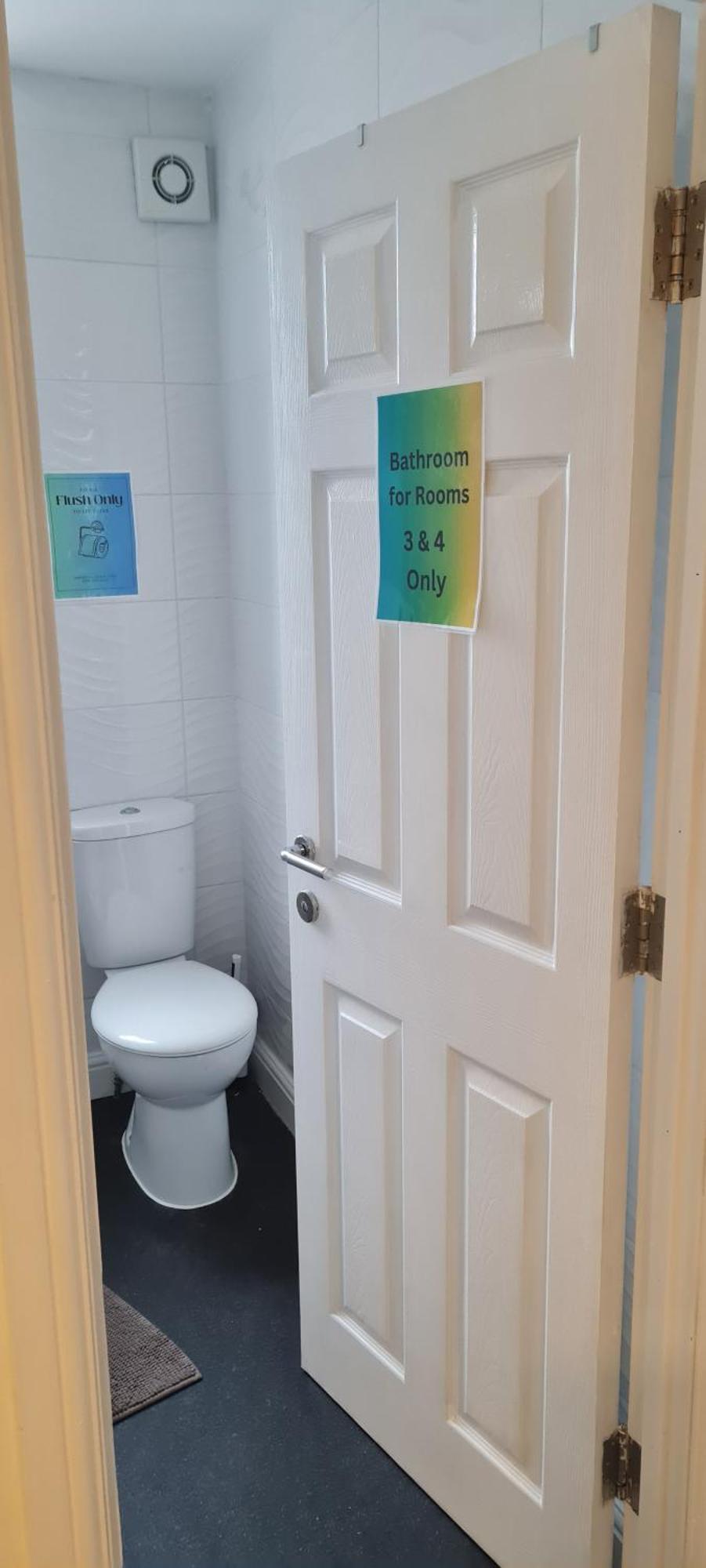 House Share With Few Ensuite Rooms Near Southmead 布里斯托 外观 照片