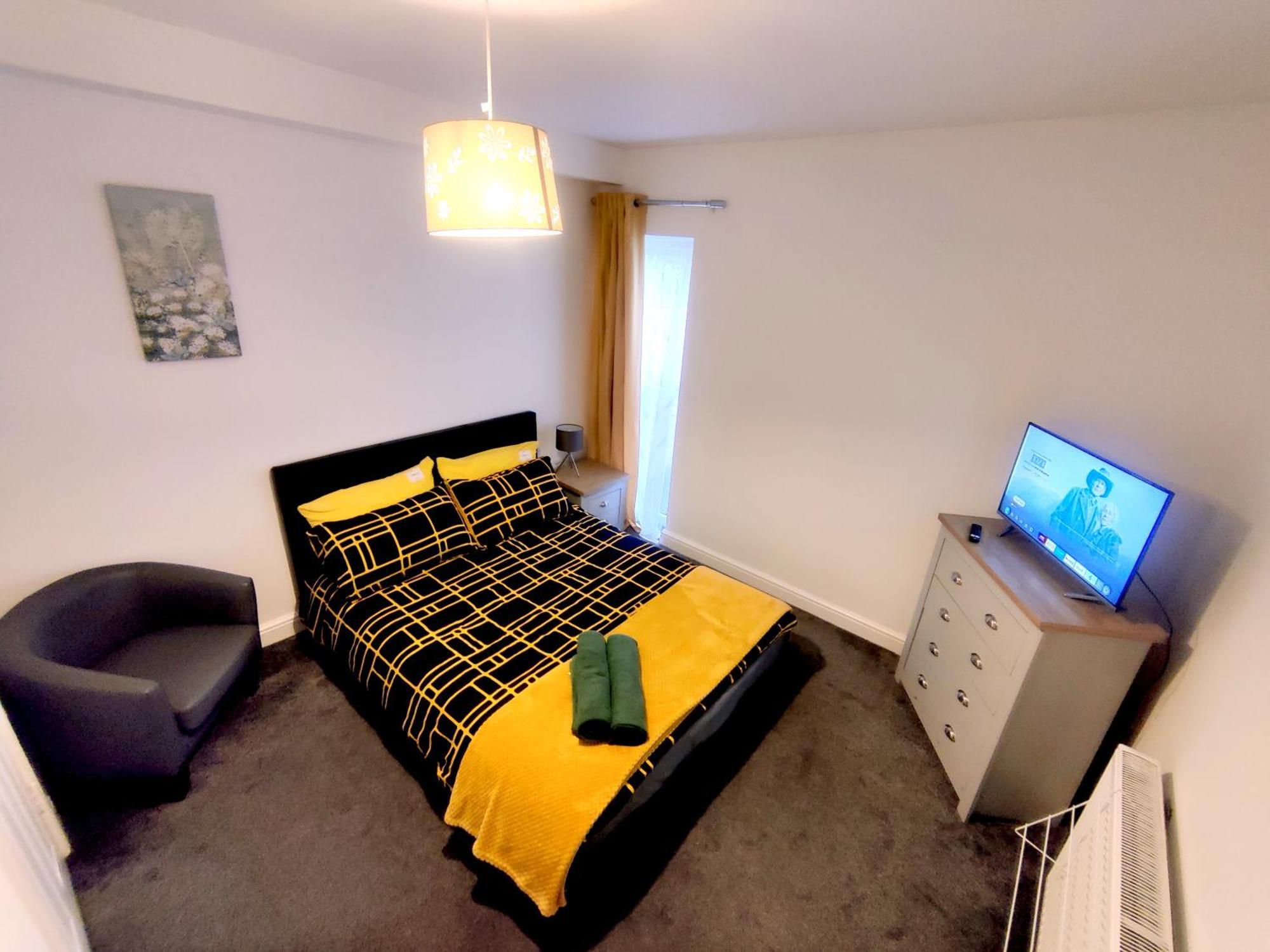House Share With Few Ensuite Rooms Near Southmead 布里斯托 外观 照片