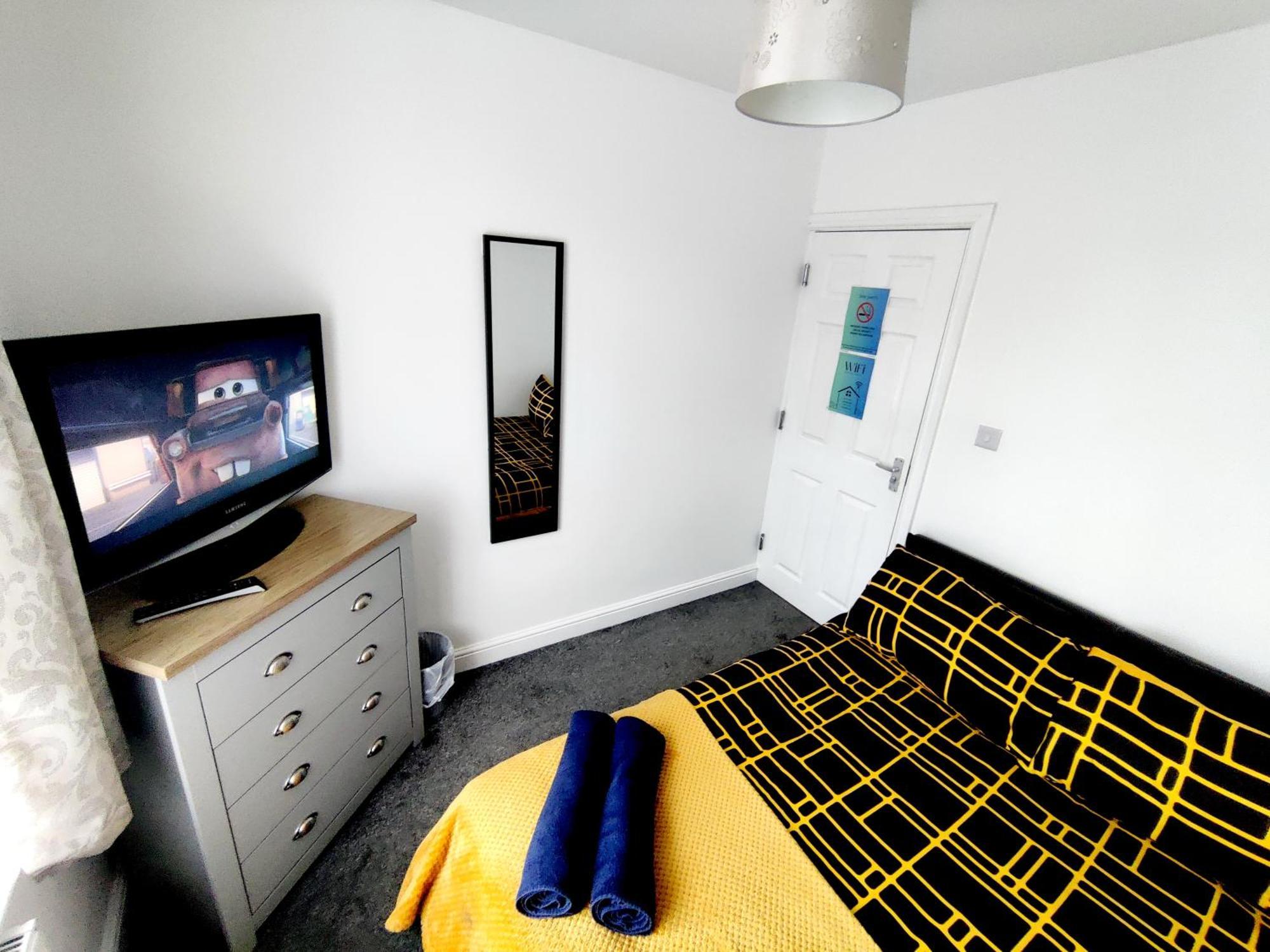 House Share With Few Ensuite Rooms Near Southmead 布里斯托 外观 照片